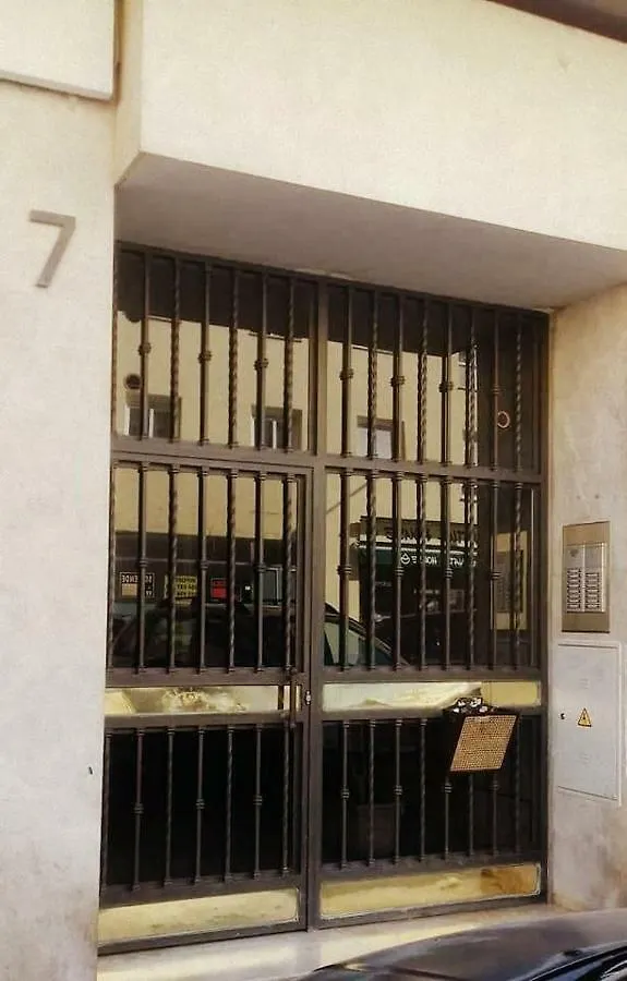Homestay Habitaciones San Alonso Seville